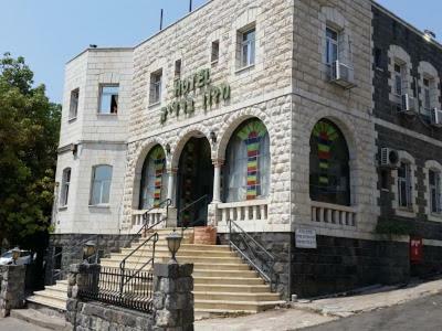 Bergik Hotel Tiberias Exteriör bild